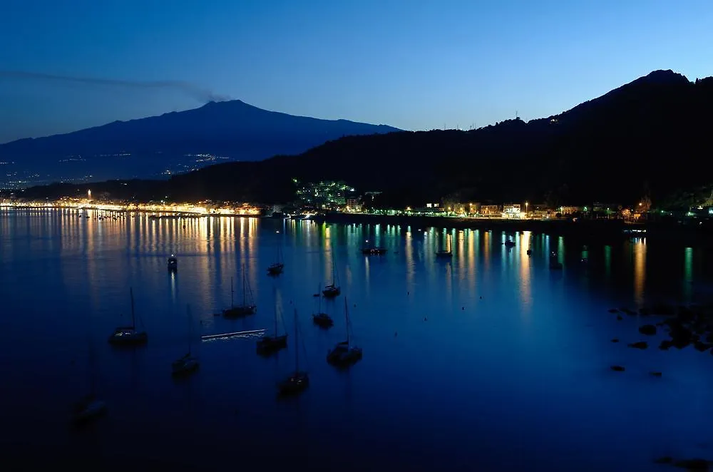 Baia Degli Dei Apartment Giardini Naxos